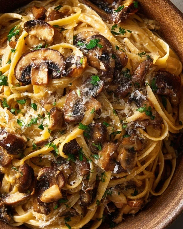 Caramelized Leek and Mushroom Gruyere Pasta